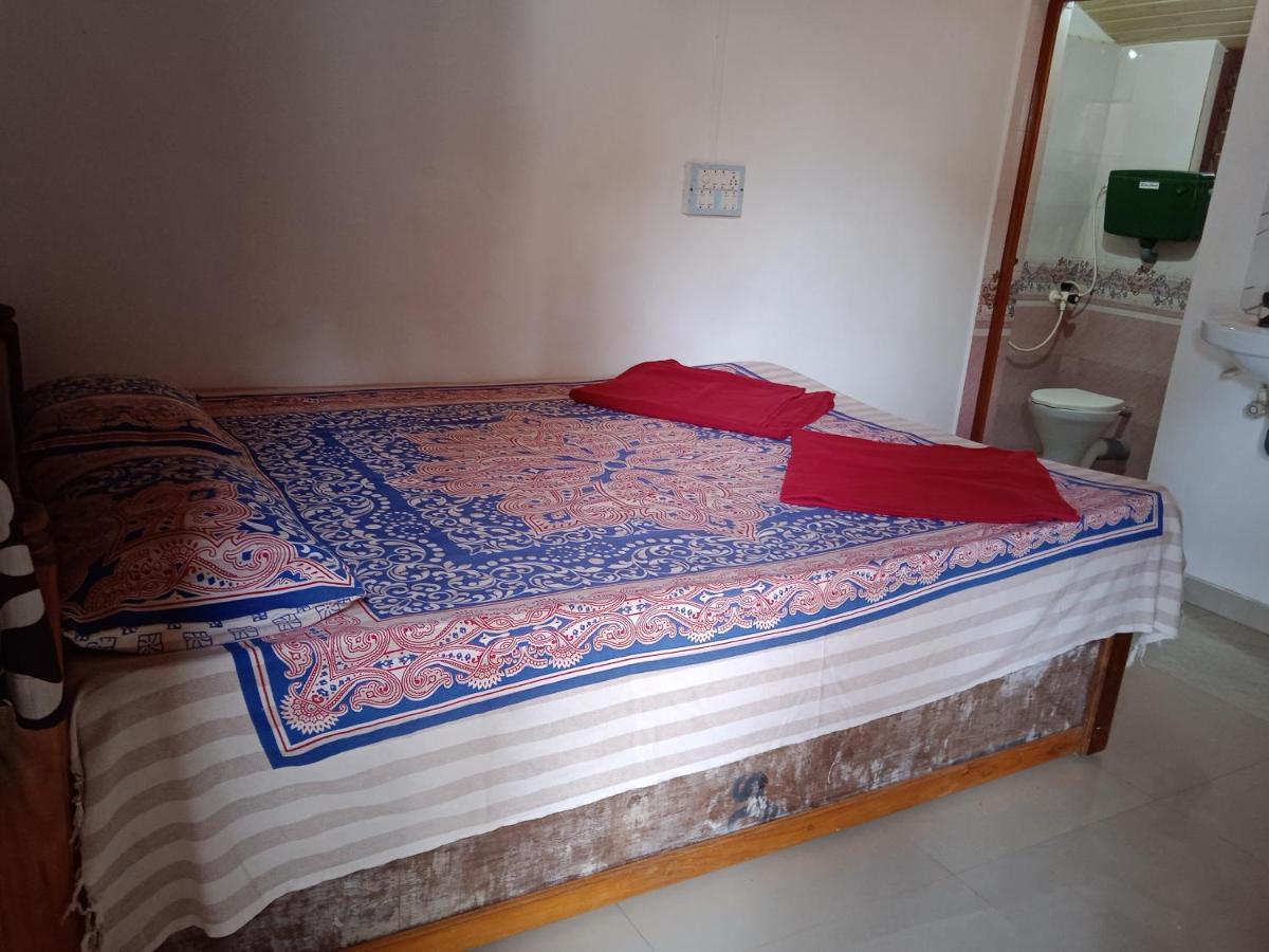 Gundappa Cafe Gokarna Kudle Beach Ngoại thất bức ảnh