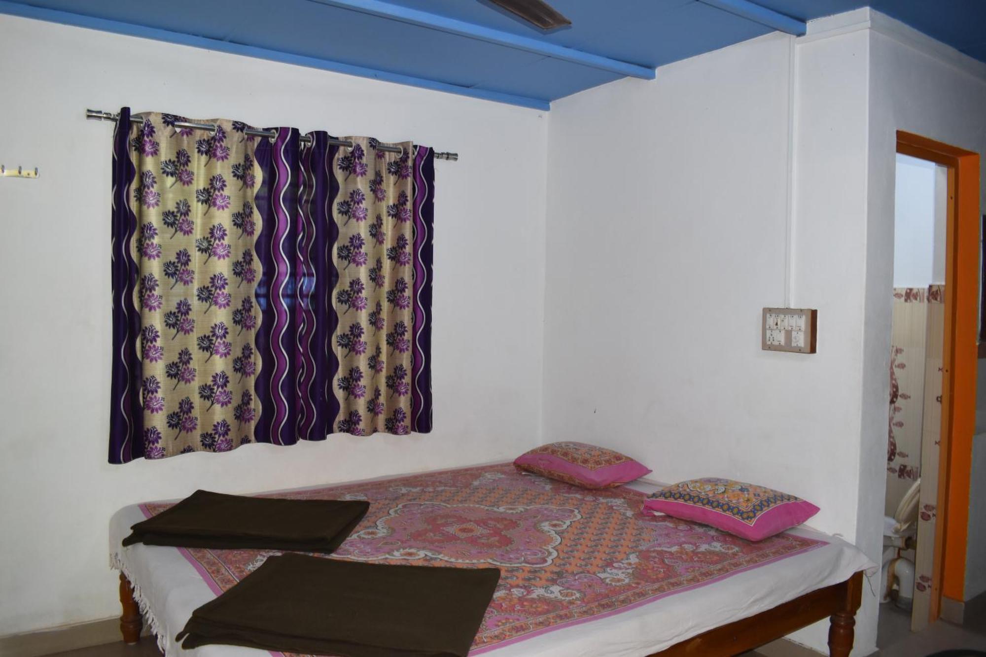 Gundappa Cafe Gokarna Kudle Beach Ngoại thất bức ảnh